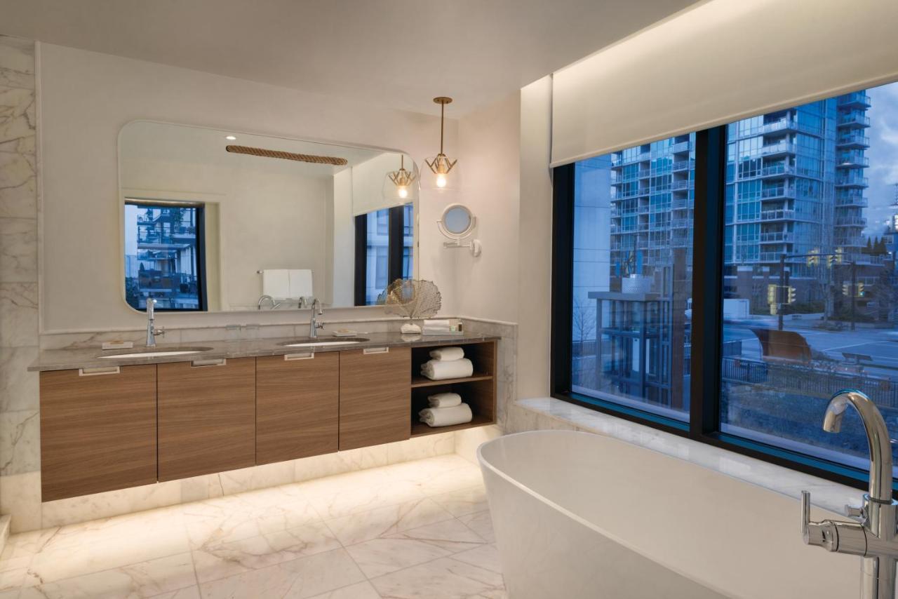 Seaside 4* North Vancouver